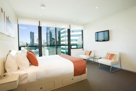 City Tempo - Queen St - Accommodation Guide 0