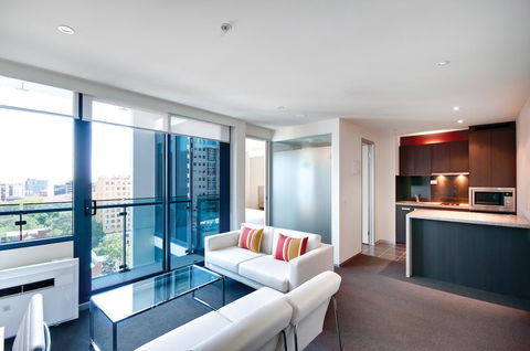 City Tempo - Queen St - Accommodation Guide 8