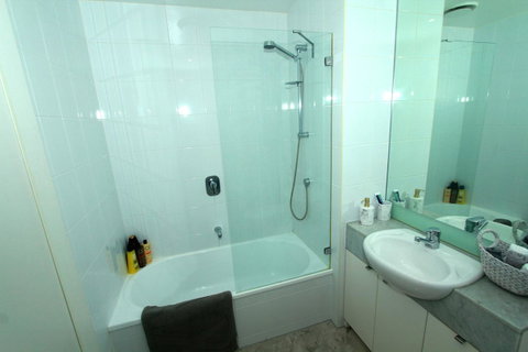 225 Melbourne Tower - Accommodation Guide 21