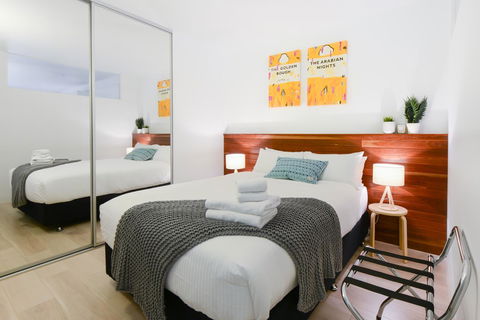 Canvas Suites On Russell Place - Accommodation Guide 8
