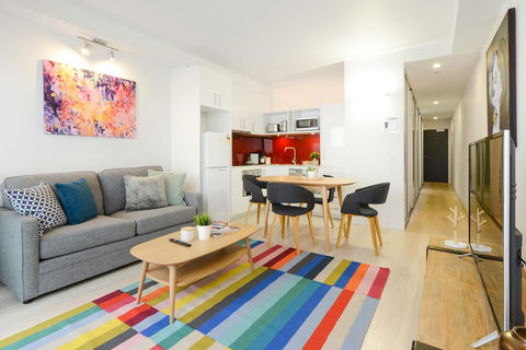 Canvas Suites On Russell Place - Accommodation Guide 35