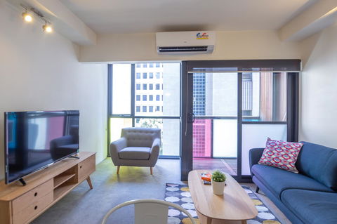 Canvas Suites On Russell Place - Accommodation Guide 2