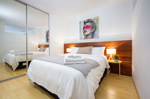 Canvas Suites On Russell Place - Accommodation Guide 27