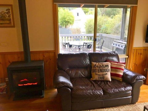 Kangurra Holiday House - Accommodation Asia 24