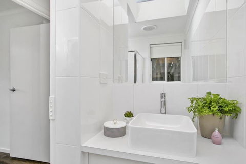 47 Baker Street - Accommodation Asia 21