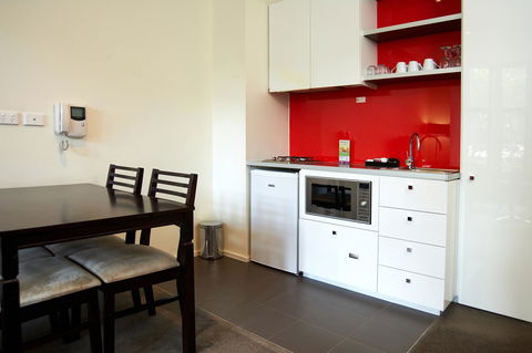 City Edge On Elizabeth Apartment Hotel - Accommodation Guide 10