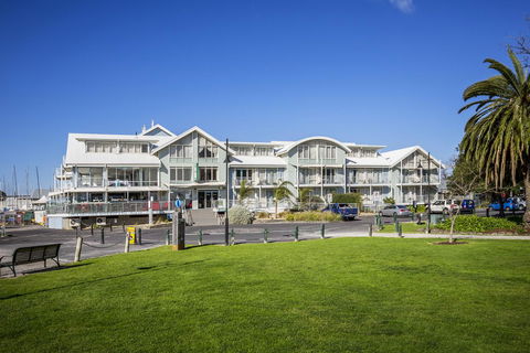 Aligned Corporate Residences Williamstown - Accommodation Asia 3