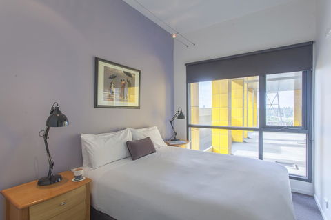 Punthill Apartment Hotel - Manhattan - Accommodation Guide 11