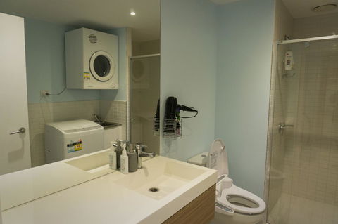 Stunning Home In Melbourne CBD - Accommodation Guide 10