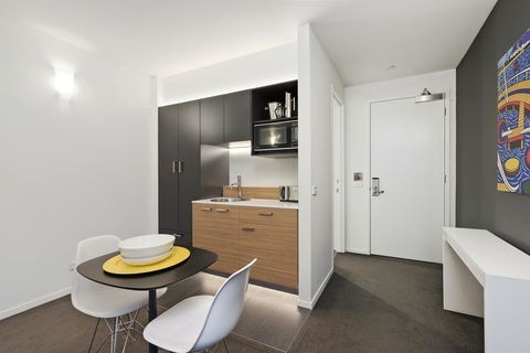 Vue Apartments Geelong - Accommodation Guide 2