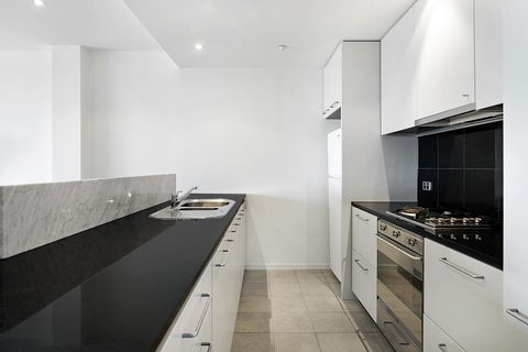 ULTIQA Little Collins (located At The Hero Apartment Building) - Accommodation Guide 29