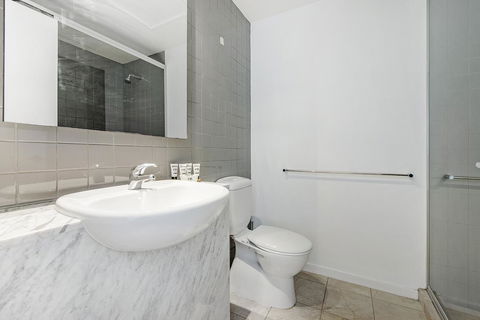 ULTIQA Little Collins (located At The Hero Apartment Building) - Accommodation Guide 20