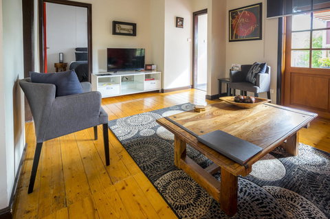 Azen Haven - Accommodation Asia 7