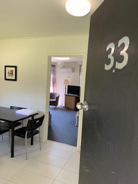Albert Heights Serviced Apartments - Accommodation Guide 22