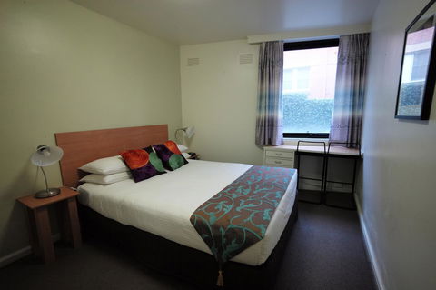 Albert Heights Serviced Apartments - Accommodation Guide 6