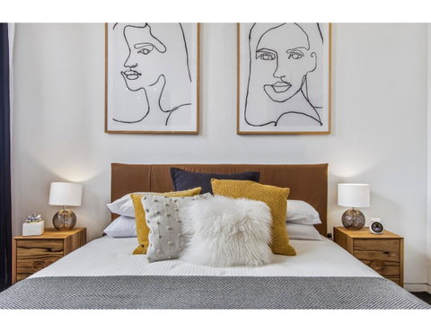 Ultimate Luxury Penthouse From The Block - Accommodation Guide 7
