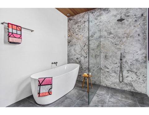 Ultimate Luxury Penthouse From The Block - Accommodation Guide 17