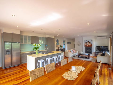 Blairgowrie Moonah Beach House: Walk To Beach - Accommodation Guide 3