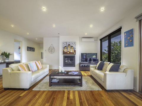 Blairgowrie Moonah Beach House: Walk To Beach - Accommodation Guide 2