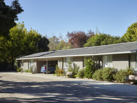 Willow Dene Holiday Apartments - Accommodation Guide 9