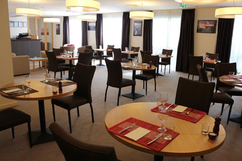 Bairnsdale International - Accommodation Asia 17