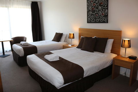Bairnsdale International - Accommodation Asia 28