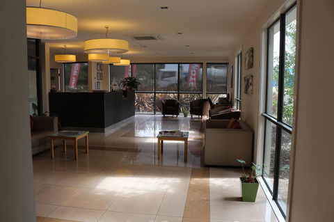 Bairnsdale International - Accommodation Asia 18