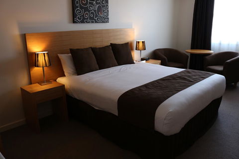 Bairnsdale International - Accommodation Asia 11