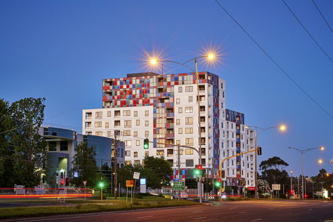 Melbourne Knox Central Apartment Hotel Official - Accommodation Guide 13