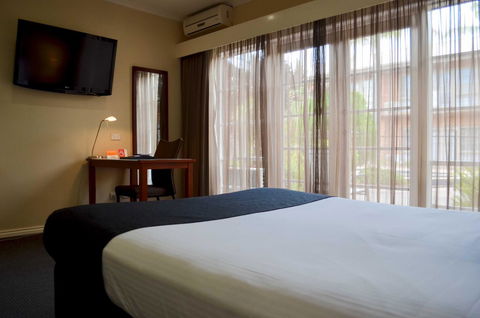 Quality Hotel Melbourne Airport - Accommodation Asia 7