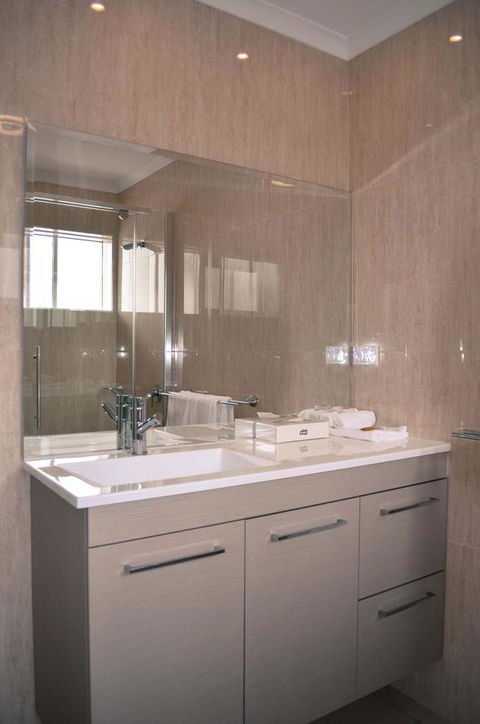 Quality Hotel Melbourne Airport - Accommodation Asia 18
