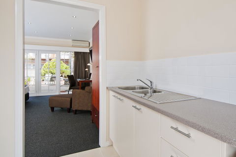 Quality Hotel Melbourne Airport - Accommodation Asia 16