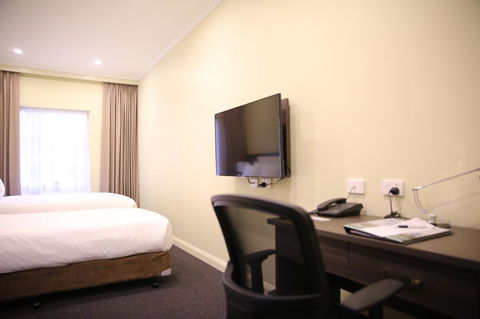 Quality Hotel Melbourne Airport - Accommodation Asia 40