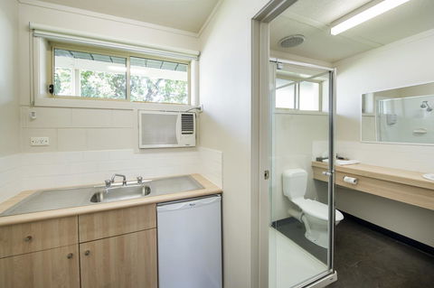 Box Hill Motel - Accommodation Asia 4