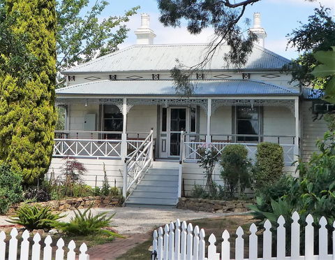 Fairbank House - Accommodation Asia 0