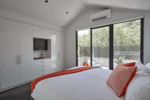 Middle Park In Vogue - Rejuvenate Stays - Accommodation Guide 1