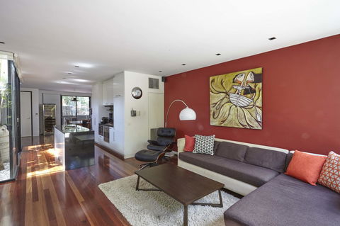 Middle Park In Vogue - Rejuvenate Stays - Accommodation Guide 3