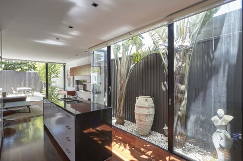 Middle Park In Vogue - Rejuvenate Stays - Accommodation Guide 17