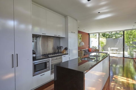 Middle Park In Vogue - Rejuvenate Stays - Accommodation Guide 18