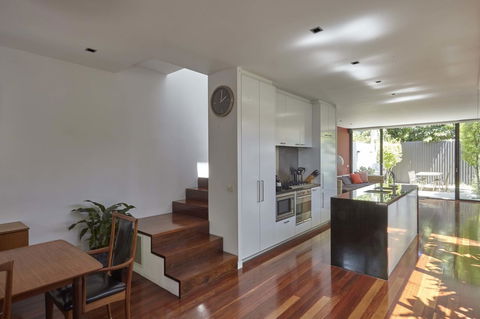 Middle Park In Vogue - Rejuvenate Stays - Accommodation Guide 4