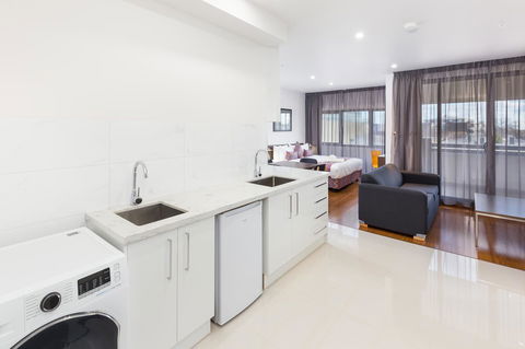City Edge Dandenong Apartment Hotel - Accommodation Asia 10