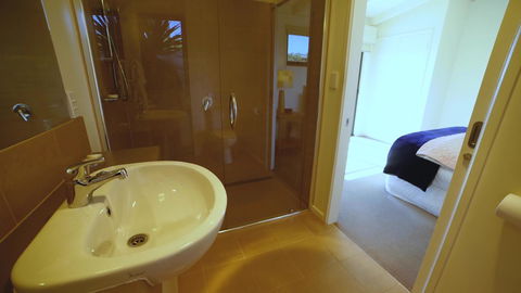 Limosa Rise - Accommodation Asia 22