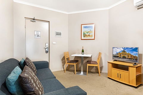 Punt Road Apartment Hotel - Accommodation Guide 18