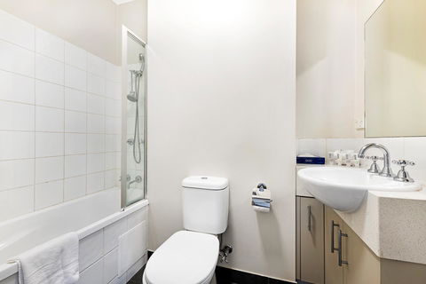 Punt Road Apartment Hotel - Accommodation Guide 14