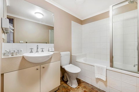 Punt Road Apartment Hotel - Accommodation Guide 15