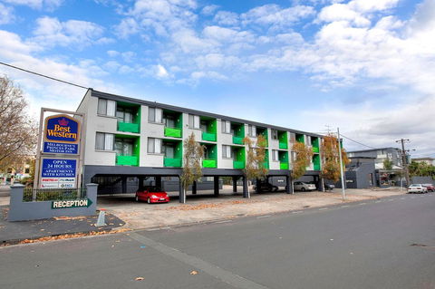 Melbourne's Princes Park Hotel - Accommodation Asia 0