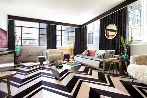 Adelphi Hotel - Accommodation Asia 11