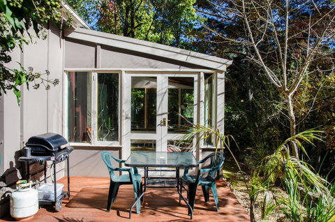 Ashwood Cottages - Accommodation Guide 19