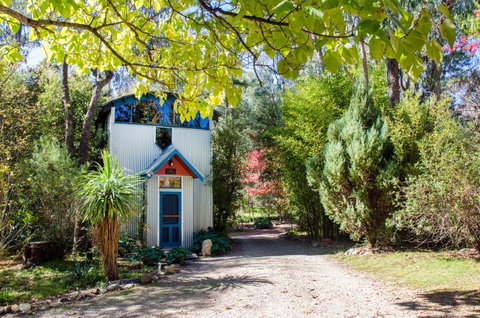 Ashwood Cottages - Accommodation Guide 1