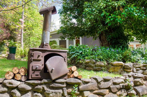 Ashwood Cottages - Accommodation Guide 9